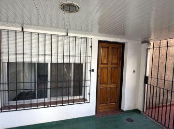 Casa · 119m² · 3 Ambientes · 2 Cocheras · Casa 3 Ambientes Lote Propio con Patio y Cochera