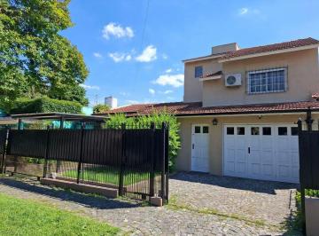Casa · 204m² · 6 Ambientes · 3 Cocheras · Casa Venta Jose Marmol