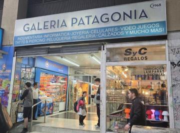 Local comercial · 14m² · Venta Local Comercial Almagro Galeria Patagonia