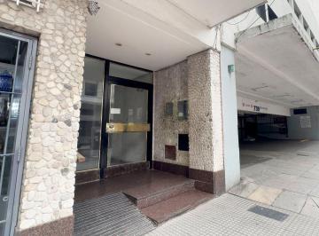 Departamento · 35m² · 2 Ambientes · Almagro Venta 2 Amb C/patio a m Av Corrientes