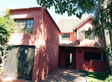 Casa · 170m² · 7 Ambientes · 1 Cochera · Venta Casa 7 Amb Coch, Parrilla, Pileta Ituzaingo