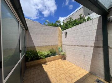 Casa · 81m² · 4 Ambientes · 1 Cochera · Duplex 4 Amb Coch Patio Balcon Villa del Parque