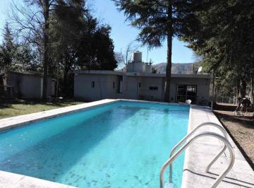 Casa · 132m² · 5 Ambientes · 1 Cochera · Venta Casa San Antonio de Arredondo Oportunidad