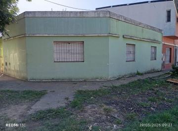 Casa · 70m² · 3 Ambientes · 1 Cochera · Venta Casa 3 Ambientes a Refaccionar Bella Vista