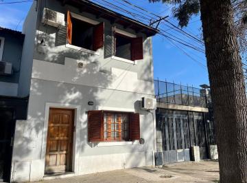 Casa · 103m² · 6 Ambientes · Se Vende Casa 3 Dorm.. Apto Credito