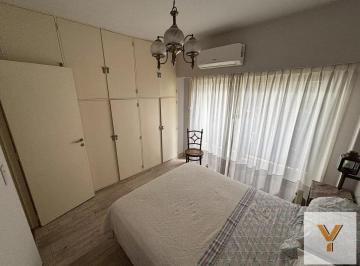 Departamento · 64m² · 4 Ambientes · Departamento en Venta - 3 Dorm. 1 Baño 2 Toilettes - 75 m² - Caballito