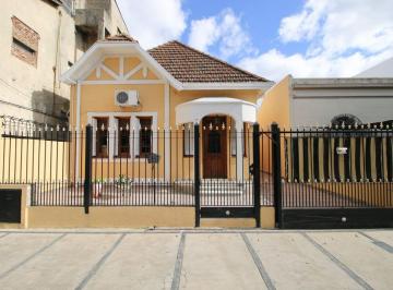 Casa · 122m² · 3 Ambientes · 3 Cocheras · Venta Casa Remedios de Escalada
