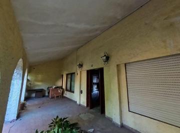 Casa · 181m² · 4 Ambientes · 1 Cochera · Venta Casa 400 m² a Reciclar Financia m. Coronado