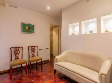 Departamento · 37m² · 2 Ambientes · Venta Depto 2 Amb con Patio en Belgrano Luminoso