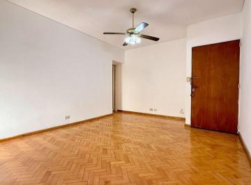 Departamento · 51m² · 3 Ambientes · Venta 3 Ambientes Flores - Excelente Ubicación