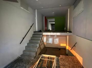Local comercial · 48m² · 2 Ambientes · Venta de Local Comercial Estratégico a Pasos de Constitución San Fernando ¡Metraje Duplicado!