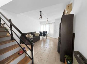 Casa · 76m² · 3 Ambientes · 1 Cochera · Venta Casa Duplex 3 Amb Villa Ballester Coch Patio