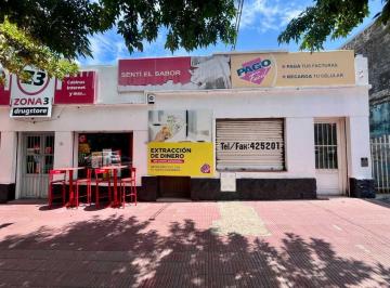 Casa · 244m² · 8 Ambientes · Propiedad Gran Potencial La Falda Sobre Av España