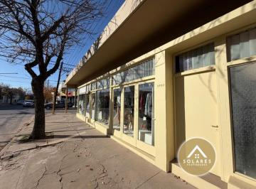 Local comercial , Esperanza · Salon Comercial en Excelente Esquina