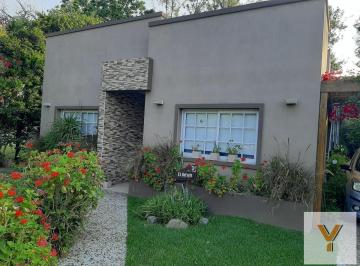 Casa · 131m² · 3 Ambientes · 2 Cocheras · Casa en Venta - 2 Dorm. 2 Baños - Cocheras - 427 m² - General Rodríguez