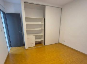 Departamento de 2 ambientes, Lanús · Impecable Semipiso 2 Amb con Balcon Corrido y Cochera