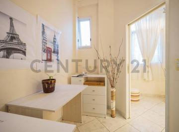 Departamento · 54m² · 2 Ambientes · Venta Depto 2 Amb y Medio Refaccionado - Balvanera