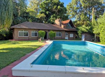 Casa de 4 ambientes, Arroyo Leyes · Quinta de Gran Terreno en Venta Arroyo Leyes