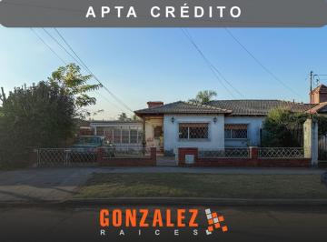 Casa · 120m² · 4 Ambientes · 1 Cochera · Casa en Ciudad Evita - 4 Ambientes