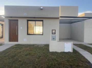 Casa · 58m² · 2 Ambientes · 1 Cochera · Vendo Duplex Casa en Docta de 1 Dormitorio, Ideal Pareja, Financiación