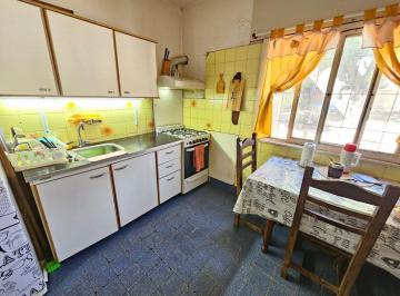Casa · 130m² · 4 Ambientes · 3 Cocheras · Casa Venta 4 Amb Lote Ricardo Rojas Fondo y Pileta