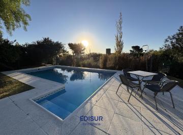 Casa · 393m² · 5 Ambientes · 2 Cocheras · Casa Premium 4 Dorm. | Pileta | Escritura | Manantiales Country