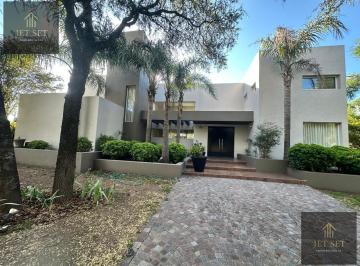 Casa · 580m² · 6 Ambientes · 2 Cocheras · Venta Casa 3 Dorm. 3 Baños Lomas de Los Carolinos | Pileta | Cochera