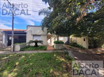 Terreno · 88m² · 3 Ambientes · 1 Cochera · Casa Ideal Destino Comercial en City Bell Venta Lote 10x50
