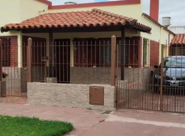 Casa de 3 ambientes, Miramar · 2 Casas Al Precio de 1