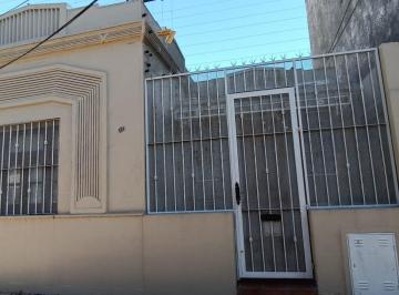 Casa · 200m² · 6 Ambientes · Casa en Quilmes