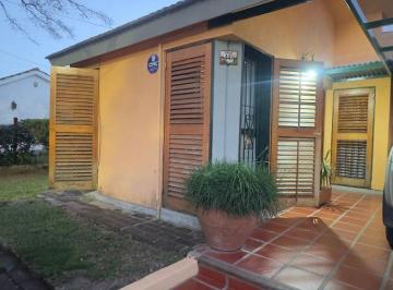 Casa de 6 ambientes, Córdoba · Casa con 3 Dorm. y 350 m² en Venta en Poeta Lugones