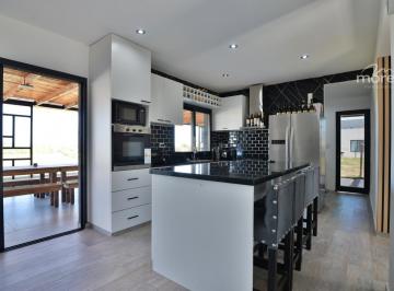 Foto Principal · Casa con Escritura - San Sebastián - Area 5 - 185 m² #id 1071