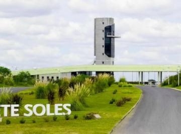 Terreno · 1756m² · Lote Único Esquina 7 Soles - Heredades - 1700 m²
