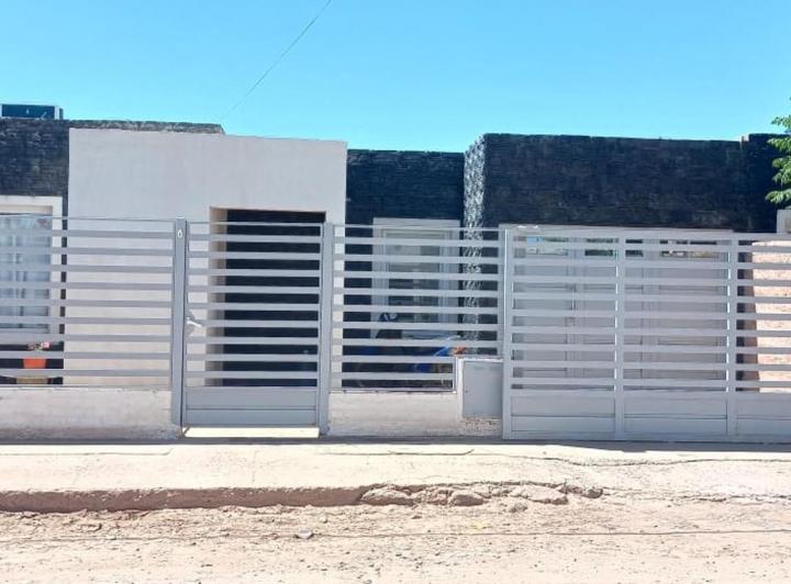 Casa · 120m² · 4 Ambientes · 2 Cocheras