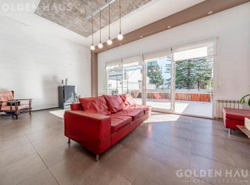 Casa · 250m² · 4 Ambientes · 12 Cocheras · Casa con Pileta + Planta Baja de Cochera