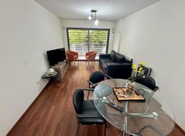 Departamento · 82m² · 1 Cochera · Departamento Amplio Dos Dorm. con Cochera