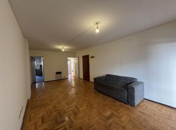 Departamento · 69m² · 5 Ambientes · Venta Departamento 2 Dorm. Rosario Monumento Centro Tucuman Al 900