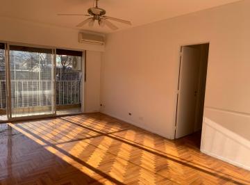 Living comedor con aire acondicionado · Departamento en Venta Belgrano 4 Ambientes con Balcón Contrafrente