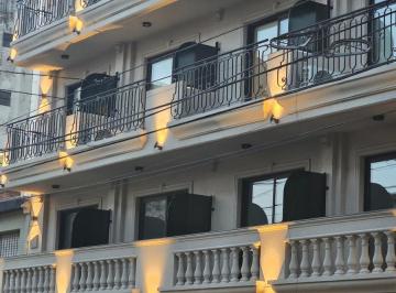 Departamento · 26m² · 1 Ambiente · Monoambiente con Balcón a Estrenar! / Al Frente / Equipado / Flores / 3 B