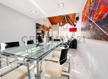 Casa · 258m² · 4 Ambientes · 3 Cocheras · Casa en Venta 5 Ambientes Ituzaingó Norte Apto Crédito