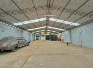 Local comercial · 533m² · Galpón con Amplio Playón y Excelente Potencial Constructivo