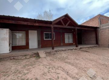 Casa · 65m² · 3 Ambientes · 3 Cocheras · Alquiler Casa 5 Camas en Rincon de Los Sauces