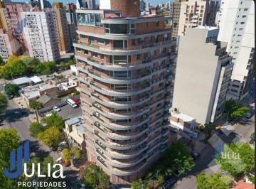 Departamento · 230m² · 4 Dormitorios · 2 Cocheras · Buenos Aires 600
