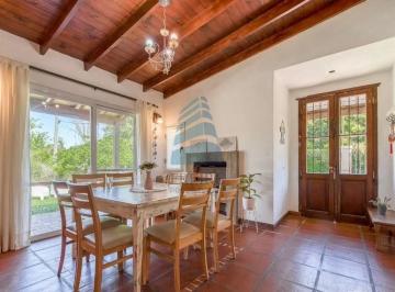 Casa · 190m² · 4 Ambientes · Venta Casa 4 Ambientes con Pileta en Barrio Parque Pero - Jose C. Paz