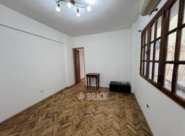 Departamento · 33m² · 2 Ambientes · Av Pueyrredon Al 1500 - Contrafrente Impecable Todo Sol Todo Externo Apto Profesional