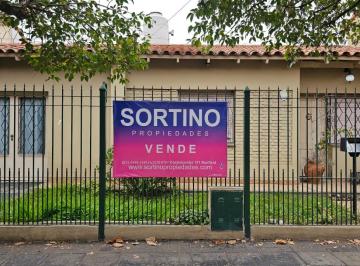 Casa de 3 ambientes, Lomas de Zamora · Venta - Casa 3 Ambientes + Posibilidad de 4to Ambiente | Versátil y Amplia Apta Credito