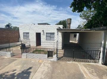 Casa · 144m² · 4 Ambientes · 1 Cochera · Venta de Casa,4 Ambientes a Dos Cudras de Ruta 19