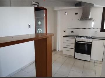 Departamento · 70m² · 4 Ambientes · Departamento Dos Dorm. Calle 9 E 44 y 45