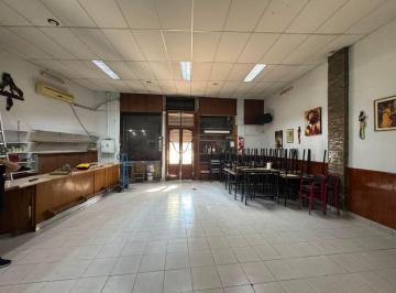 Local comercial de 4 ambientes, Ciudad de Mendoza · Cordoba y Av San Martin