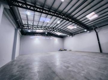 Depósito · 270m² · Alquiler Deposito/galpon 270 Mtrs en Bernal